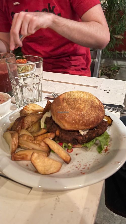 Vegan burger  at PURA in San Isidro