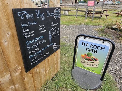  at Vegan Box @ Nunnys Farm in Grimsby