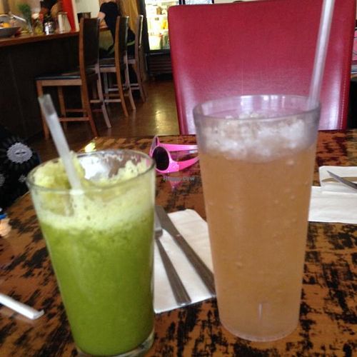 going green smoothie, Apple ginger iced tea at Outer Bean Juice and Java in Kitty Hawk