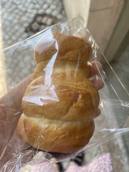 at Moko Vegan Bakery in Lisbon