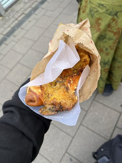 Vegane pizzastange at BahnhofsCaFeé Buchholz in Niedersachsen