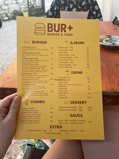 Vegan cheeseburger and vegan nuggets   at Bur+ in Pakostane
