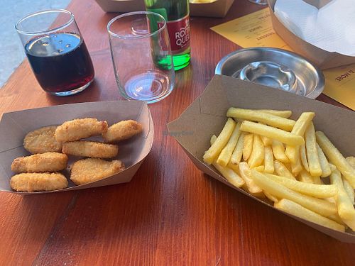 Vegan nuggets and fries   at Bur+ in Pakostane