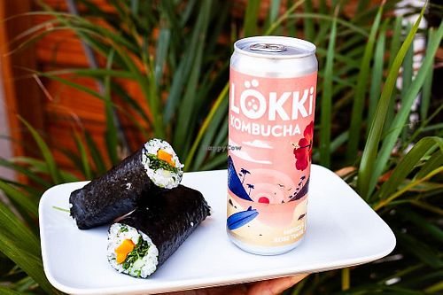 Amazing vegan maki roll & kombucha at Koumaï in 