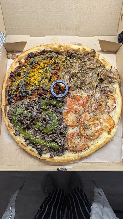 Pizza zone cuatro sabores at Pizza Vegana Belgrano / Núñez  in Buenos Aires