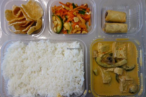 Thai-style (vegan) at Veggiesaurus in The Hague