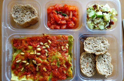A vegan Food Box Plus with

-Lasagna verdure
-Bruschetta
-Salad
-Fresh Bread at Veggiesaurus in The Hague