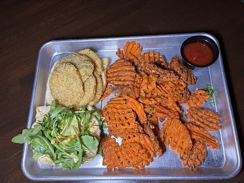 The Burrow - Pensacola Florida Restaurant - HappyCow