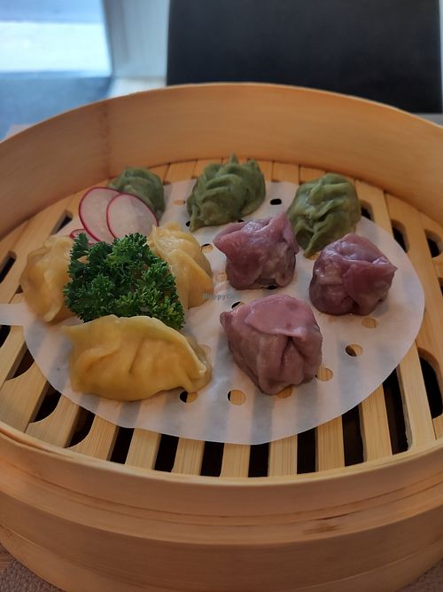 Specify vegan/vegetarian version, they have also non-veg! at San Ren Xing (Three People Walking) in Ghent
