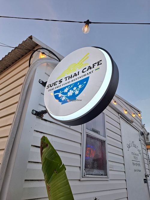Outside at Sue's Thai Cafe in Panama City Beach