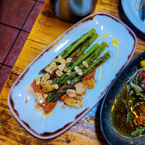 Grilled asparagus at Casa Naranjo in England