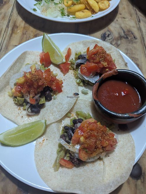 Tacos at El Chanchullero in La Habana
