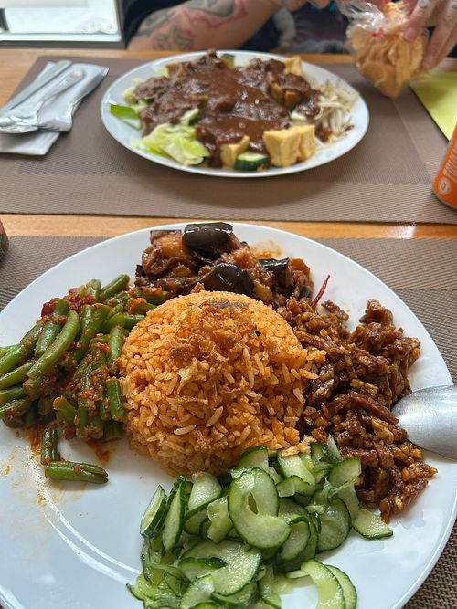 Spicy nasi with veggie mix at Toko Bu Dewi in Zuid-holland