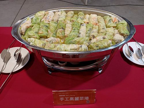 summer rolls at QuánGuó JiànKāng 全國健康 - Country Health - Tianmu in Taipei