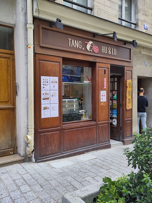 Façade at Tang, Hu & Lu in Paris