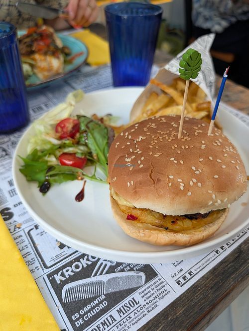 Vegan burger at La Cour in Provence-alpes-côte D'azur