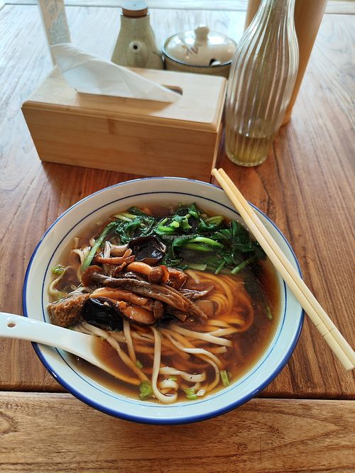 mushroom noodle at Yī Wǎn Sùmiàn - 一碗素面 in Nanjing