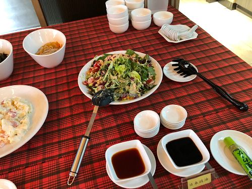 Lunch Buffet: salad at Paramita Vegetarian Restaurant - Cheung Yee in Kowloon
