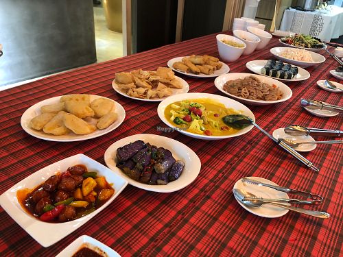 Lunch Buffet: more food is filled in! at Paramita Vegetarian Restaurant - Cheung Yee in Kowloon