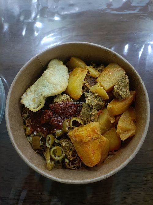 Fried beehoon with curry mutton and fried beancurd at Su - 素 in Northeast Singapore
