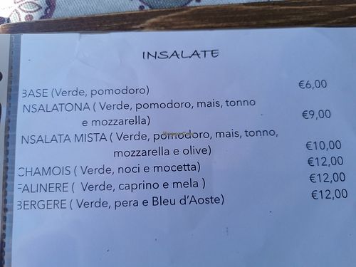 Salads at Cafè-brasserie le Coin du paradis in Valle D'aosta