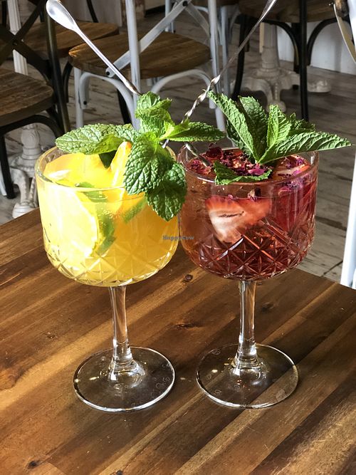 Mona Lisa and Venus. Highly recommend both   at Bubita Bar in Barcelona