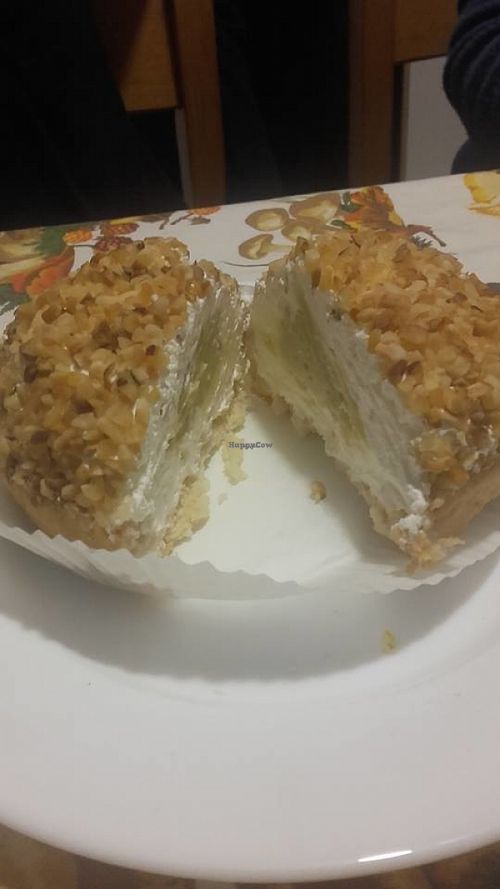 Cuor di Crema - Heart of cream.
This dessert is incredible, covered in cream and hazelnut crumbs, full of crema pasticcera (kind of like custard). at Veganda in Padua