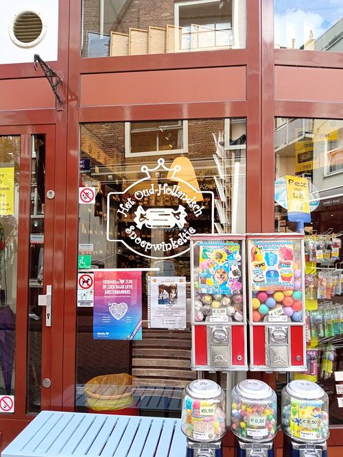 store front at Het Oud-Hollandsch Snoepwinkeltje in Noord-holland