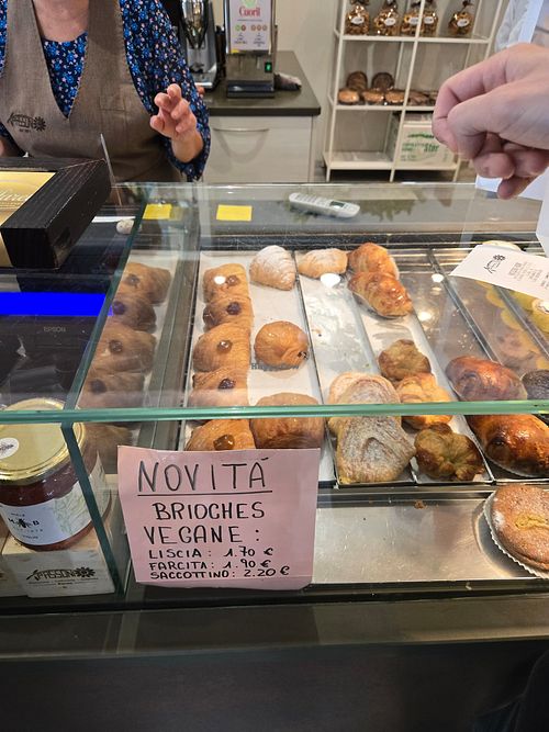  at Pasticceria Passoni in Lombardia