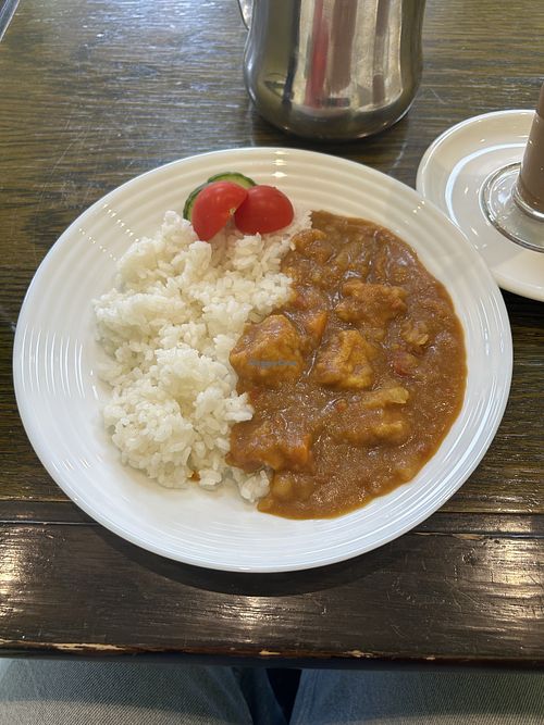 I had the vegan tofu curry and it was so delicious! Also the iced coffee was the best I’ve had in Norwich (and I drink a lot of coffee) 😂  at Iyasaka Cafe in Norwich