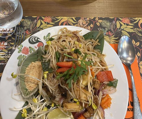 Vegan pad Thai 🥰  at Thai Mongkut in Madrid