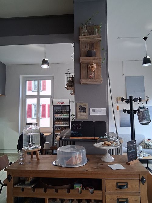  at Café Edel in Vaud