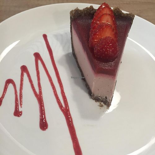 vegan cake at Zelen in Odessa