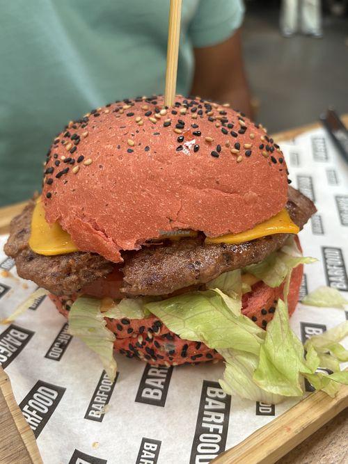 Vegan burger  at Foodhall MOUT in Hilversum