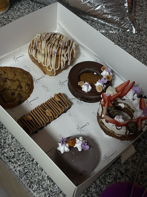 Full box  at alya postres in Lima