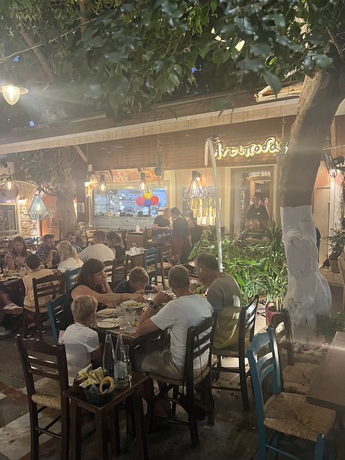 View of the terrace   at Antipodas in Iraklio