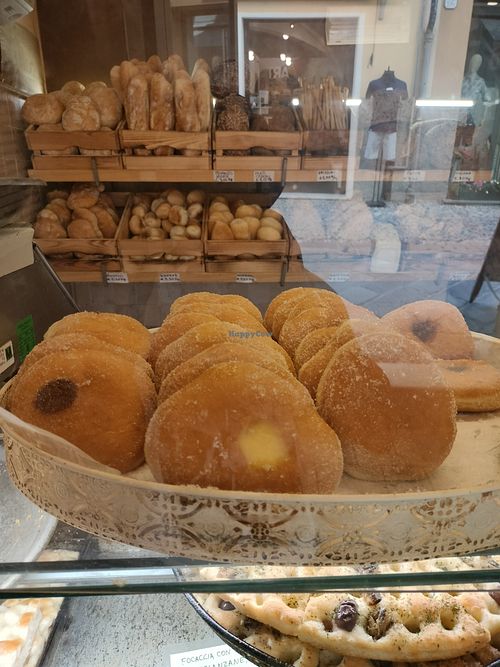 Bomboloni vegani (no creme) at La Teglia in Laigueglia