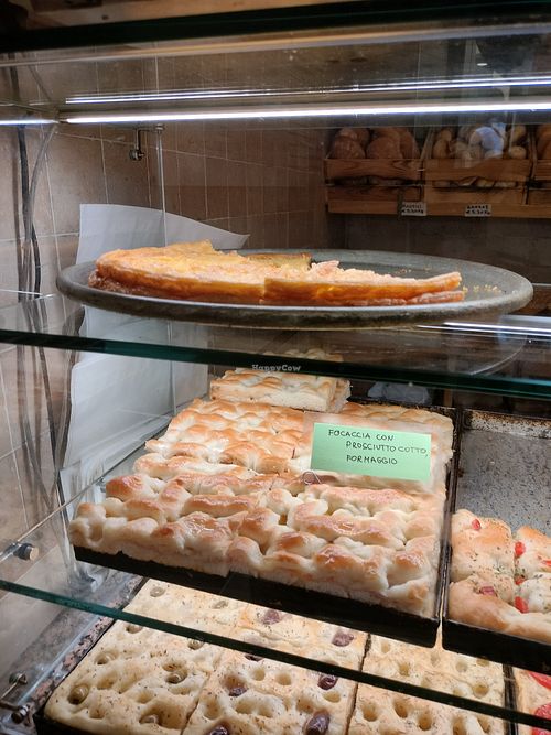Focacce no strutto at La Teglia in Laigueglia