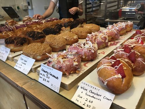 Today’s delicious vegan doughnuts and iced cinnamon buns at Considerit in Edinburgh