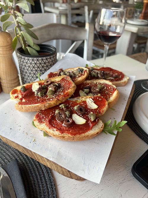 Bruschetta with tomato paste  at Glaronisia in Milos