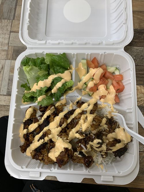 Vegan chicken over rice w vegan spicy mayo  at Jui Bite in New York