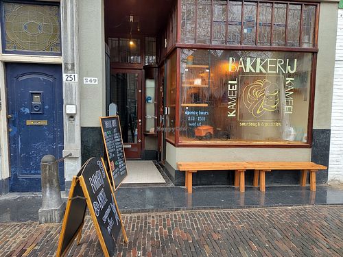 Storefront at Bakkerij Kameel in Utrecht