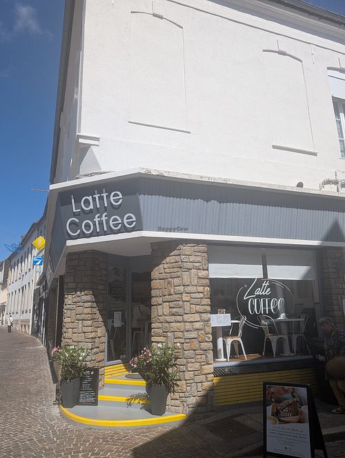 Latte coffee in Montreuil at Latte Coffee in Hauts-de-france