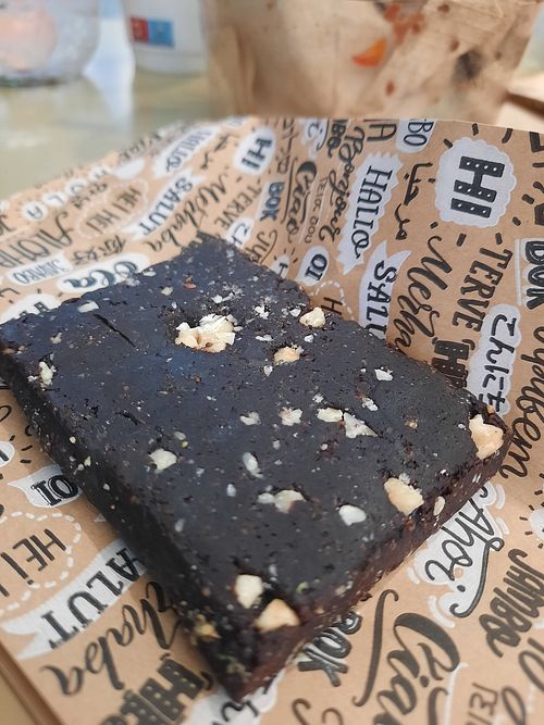 Brick-like "brownie" - good taste, but much compressed at Air Canteen in Alimos