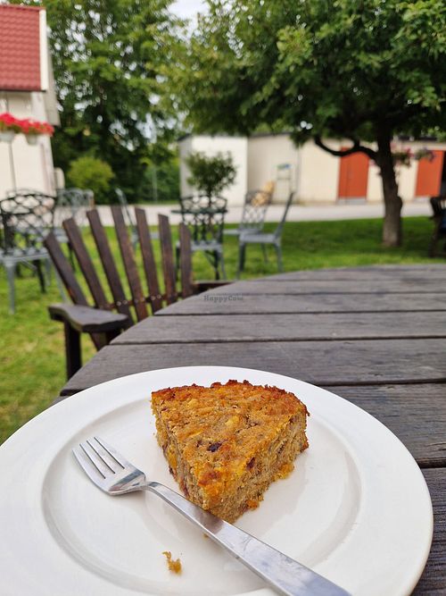 Frukt- och Morotskaka at Bagarns AB Hemse in Gotlands Län