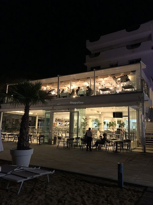 Vista del ristorante dall’esterno  at Ristorante Frontemare in Veneto