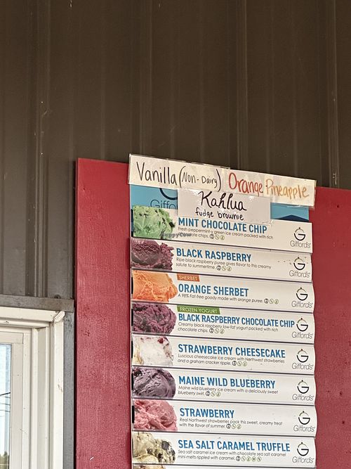 Vanilla is confirmed vegan with staff  at SimmersCreamy in Massachusetts