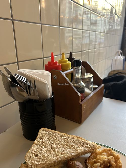 free sauces  at Rascal's Café in Bruxelles