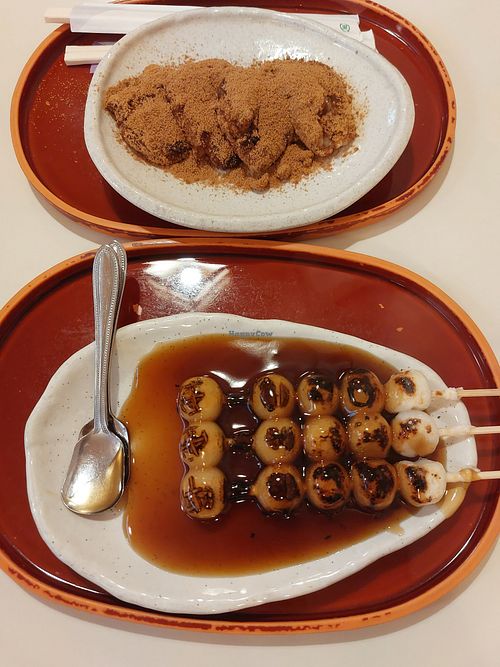 Mitarashi dango and Kinako Mochi at Kamo Mitarashi Chaya in Kyoto