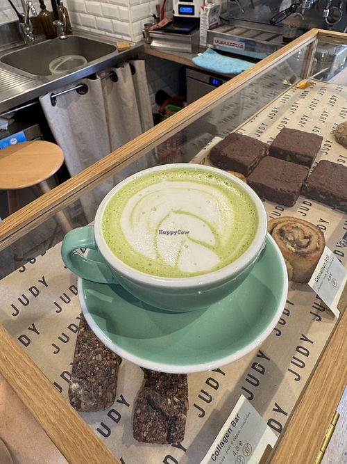 Heerlijke matcha!   at Judy - Vosges  in Paris